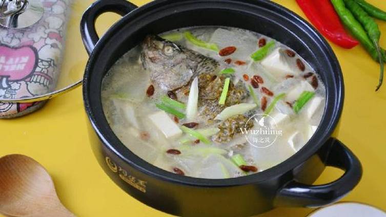7月,一定要多喝这个汤,对脾胃特别好,湿气重的女人不防多吃吃,瘦得快微博厨房大赛&nbsp;#当夏最